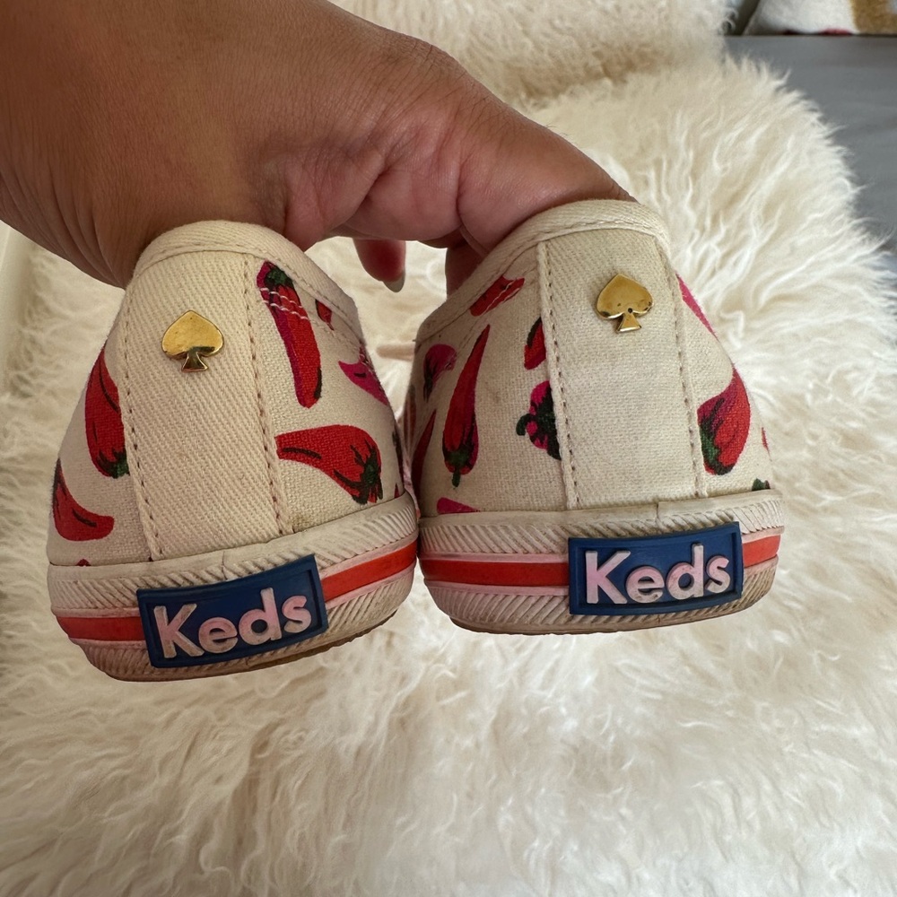 Keds x Kate Soade Women's White and Pink spicy Chili Pepper Sneakers Pom pom 7 - Picture 9 of 11